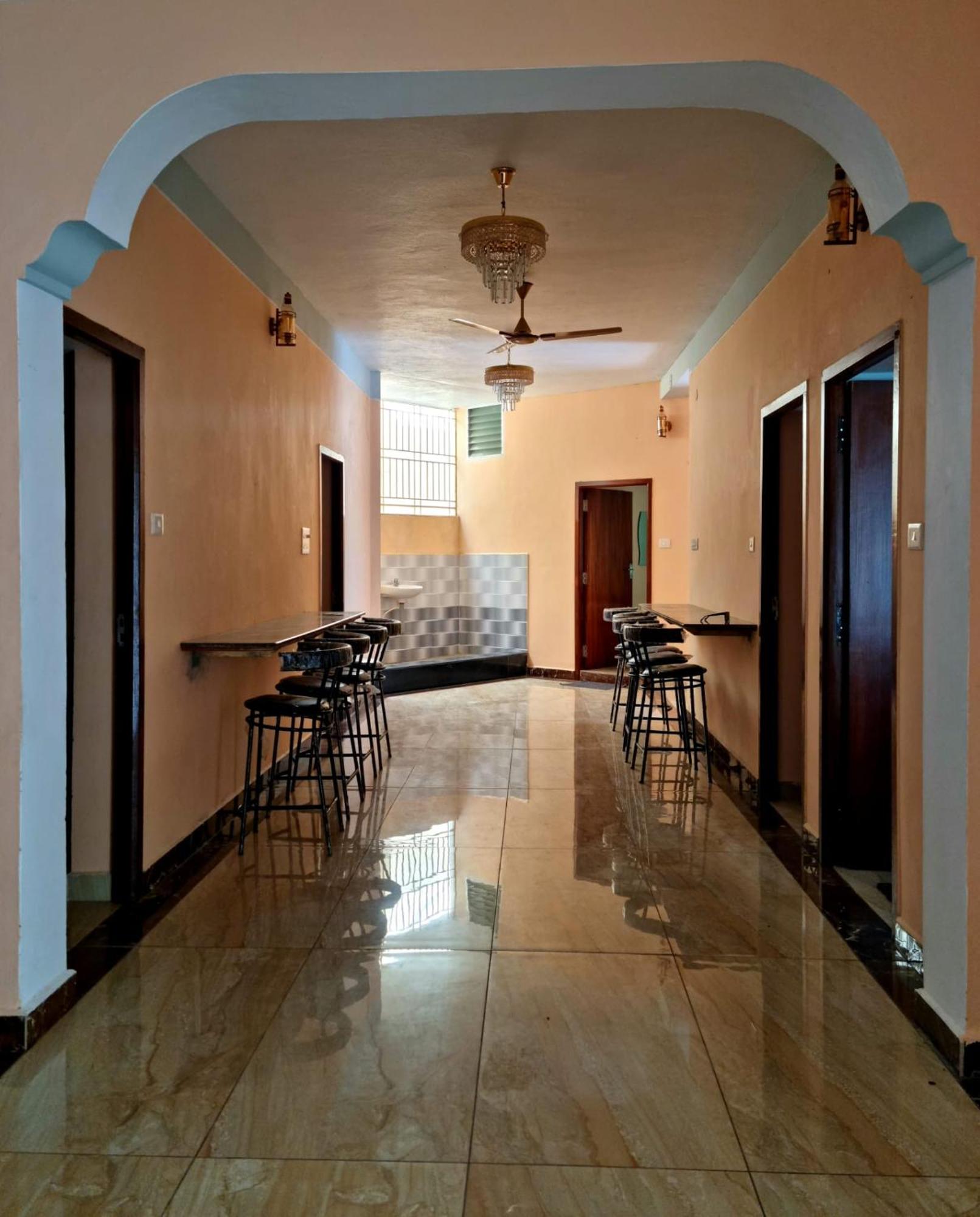 La Villa Pondi Cherie Centertownbeachauroville ポンディシェリ エクステリア 写真